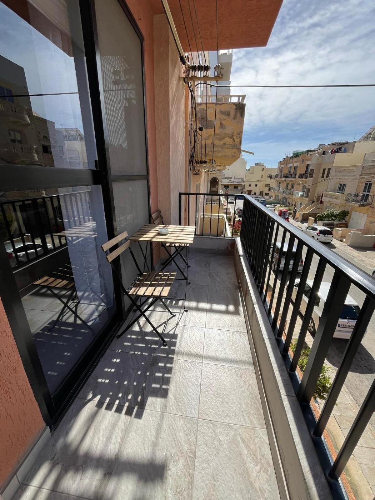 Modern And Homely Apartment In Marsaskala Buitenkant foto